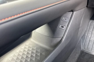 Vehicle Thumbnail 29