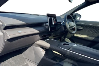 Vehicle Thumbnail 12