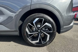 Vehicle Thumbnail 15