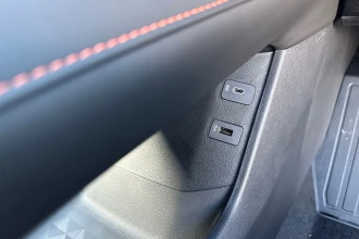 Vehicle Thumbnail 30