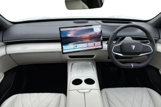 Vehicle Thumbnail 11