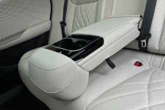 Vehicle Thumbnail 34