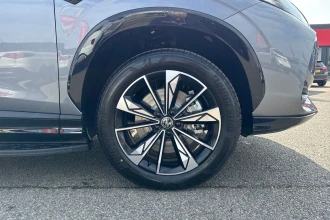 Vehicle Thumbnail 20