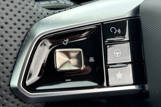 Vehicle Thumbnail 30