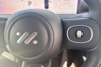 Vehicle Thumbnail 36