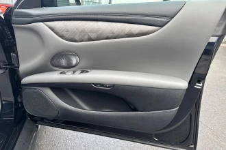 Vehicle Thumbnail 23