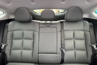 Vehicle Thumbnail 32