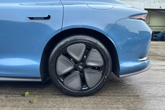 Vehicle Thumbnail 15