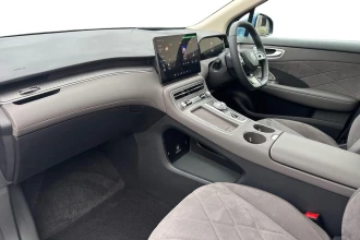 Vehicle Thumbnail 12