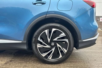 Vehicle Thumbnail 15