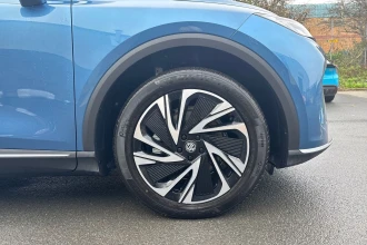 Vehicle Thumbnail 17