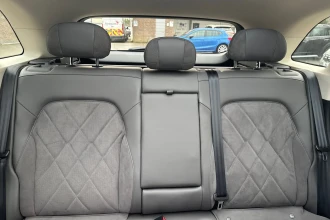 Vehicle Thumbnail 25