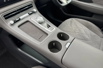 Vehicle Thumbnail 32