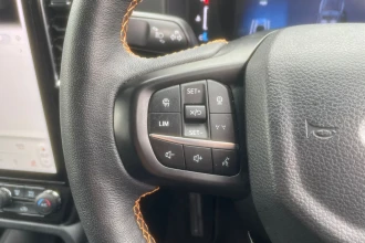 Vehicle Thumbnail 26