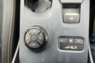 Vehicle Thumbnail 32