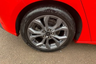 Vehicle Thumbnail 32