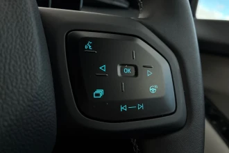 Vehicle Thumbnail 32