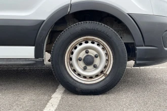 Vehicle Thumbnail 15