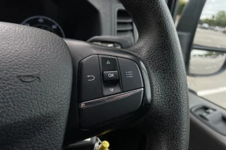 Vehicle Thumbnail 32