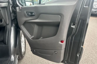 Vehicle Thumbnail 16