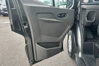 Vehicle Thumbnail 20