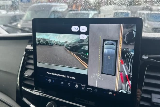 Vehicle Thumbnail 36