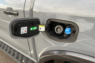 Vehicle Thumbnail 16