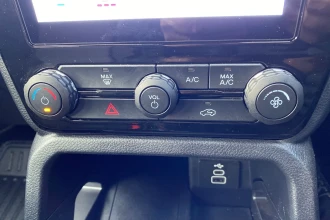 Vehicle Thumbnail 32