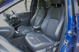 Vehicle Thumbnail 13