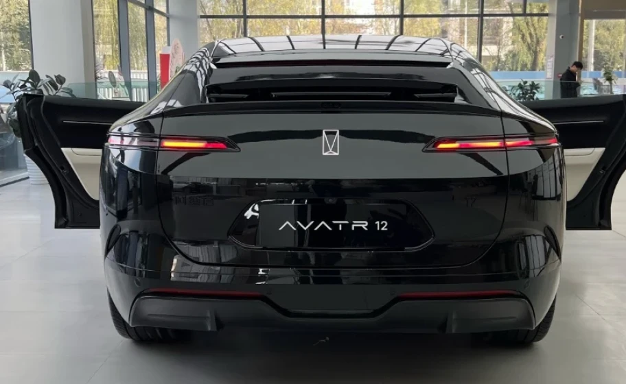 Avatr 12 (Changan Avatar): what we know so far and alternatives