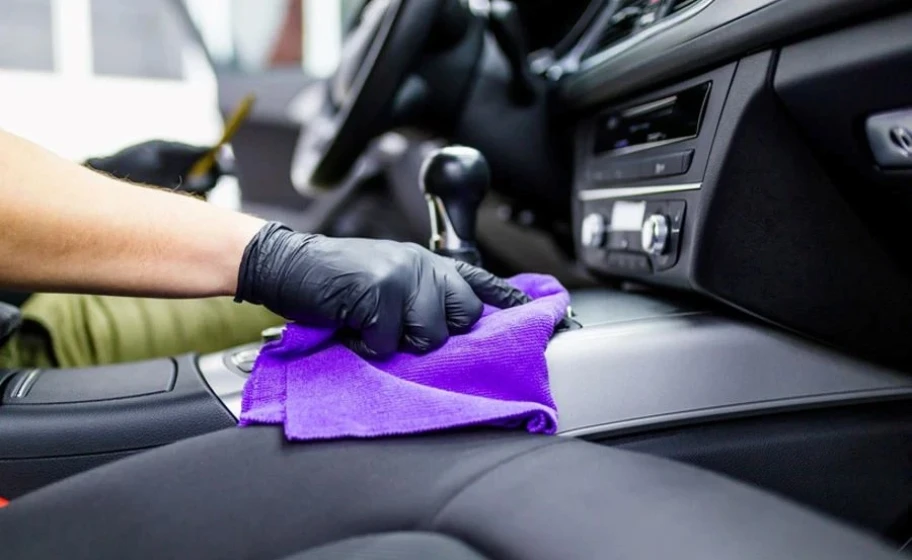 How to prepare your car before selling (cleaning, servicing, MOT checks)