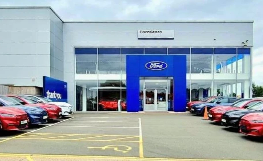 Ford Servicing for Hinckley Drivers: Main Dealer Care Near You