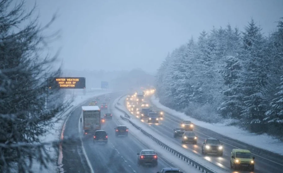 Snow Chains vs Snow Socks: Which Is Best for Your Car This Winter?