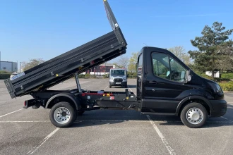 Vehicle Thumbnail 20
