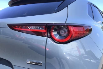 Vehicle Thumbnail 16