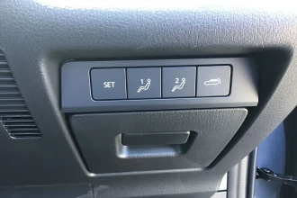 Vehicle Thumbnail 33