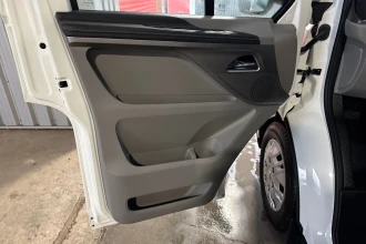 Vehicle Thumbnail 20