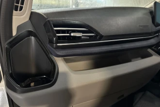 Vehicle Thumbnail 21