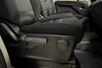 Vehicle Thumbnail 25