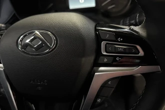 Vehicle Thumbnail 28