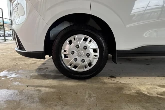 Vehicle Thumbnail 9