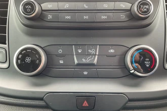 Vehicle Thumbnail 32