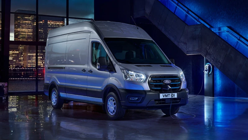 Ford E-Transit 320 L1 65 kWh 136 Limited Auto