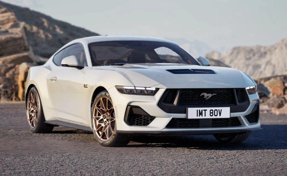 Ford Mustang White