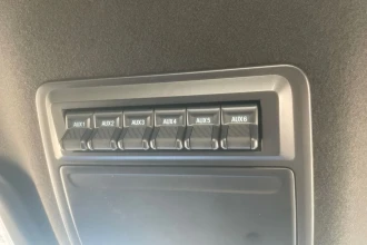 Vehicle Thumbnail 46