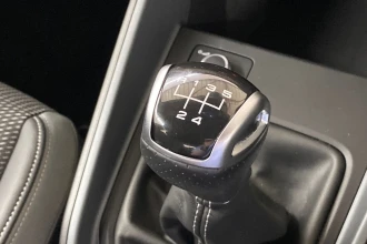 Vehicle Thumbnail 30