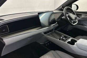 Vehicle Thumbnail 12