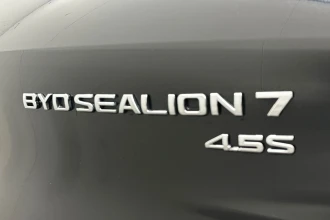 Vehicle Thumbnail 34