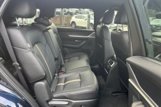 Vehicle Thumbnail 34