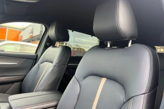 Vehicle Thumbnail 44